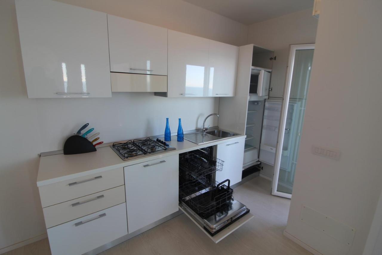 Residence Excelsior Lignano Sabbiadoro Luaran gambar