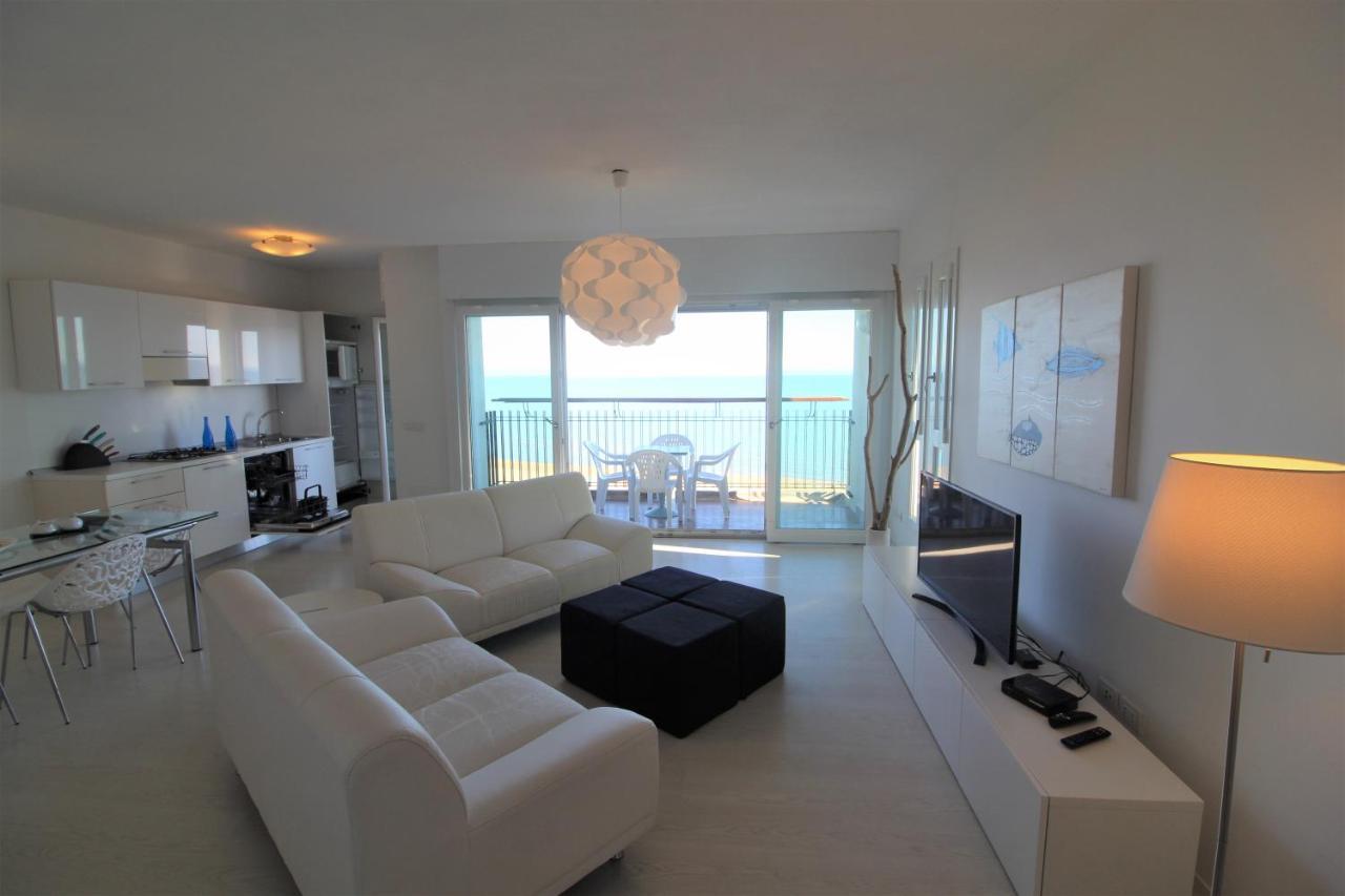 Residence Excelsior Lignano Sabbiadoro Luaran gambar