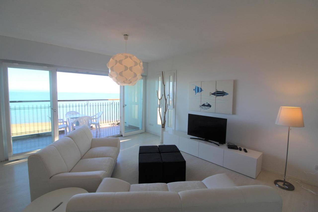 Residence Excelsior Lignano Sabbiadoro Luaran gambar