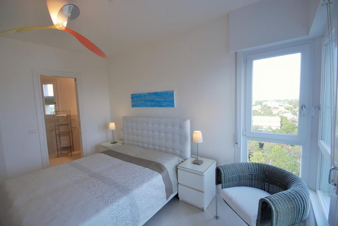 Residence Excelsior Lignano Sabbiadoro Luaran gambar
