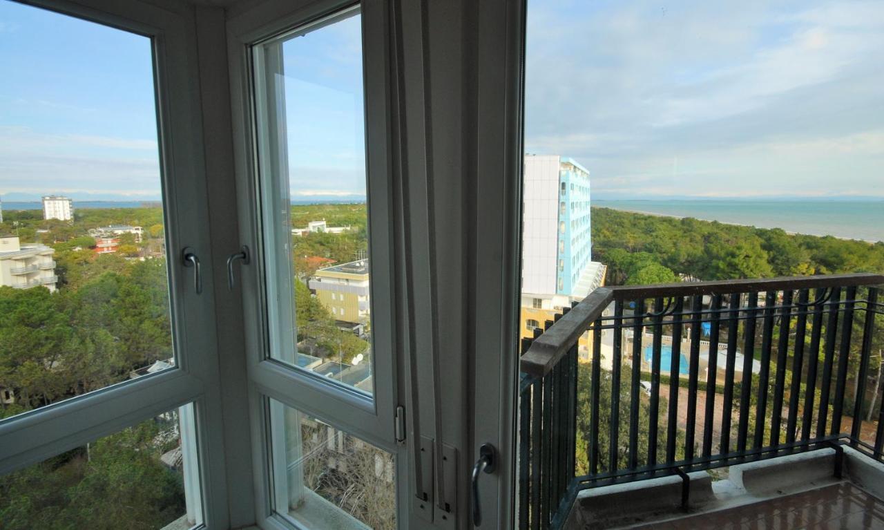 Residence Excelsior Lignano Sabbiadoro Luaran gambar